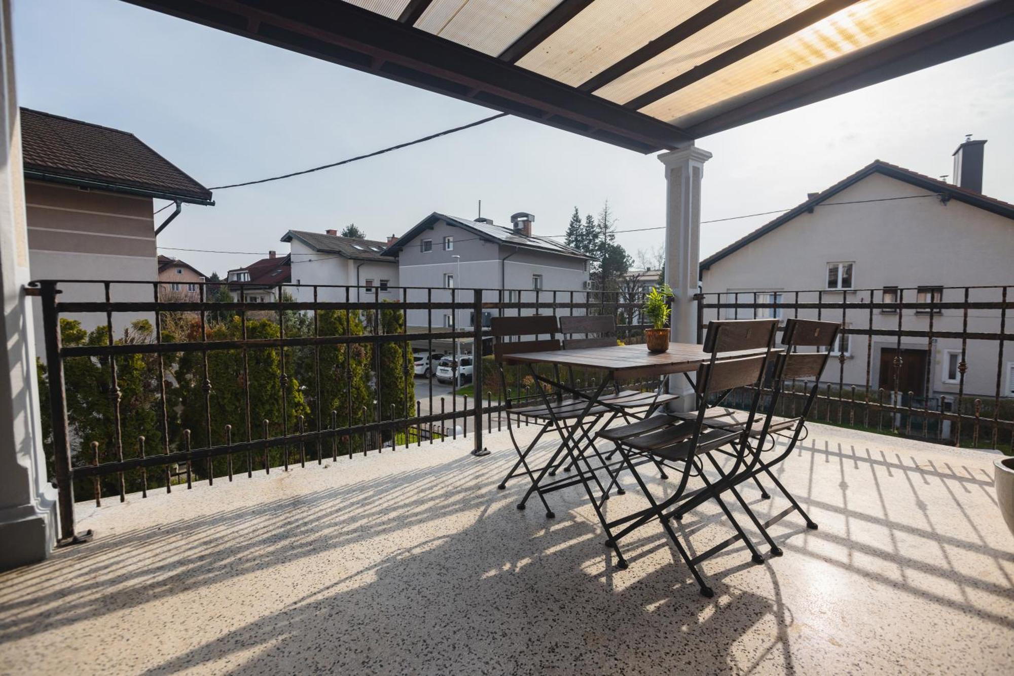 Vila Klara Apartments Ljubljana Buitenkant foto
