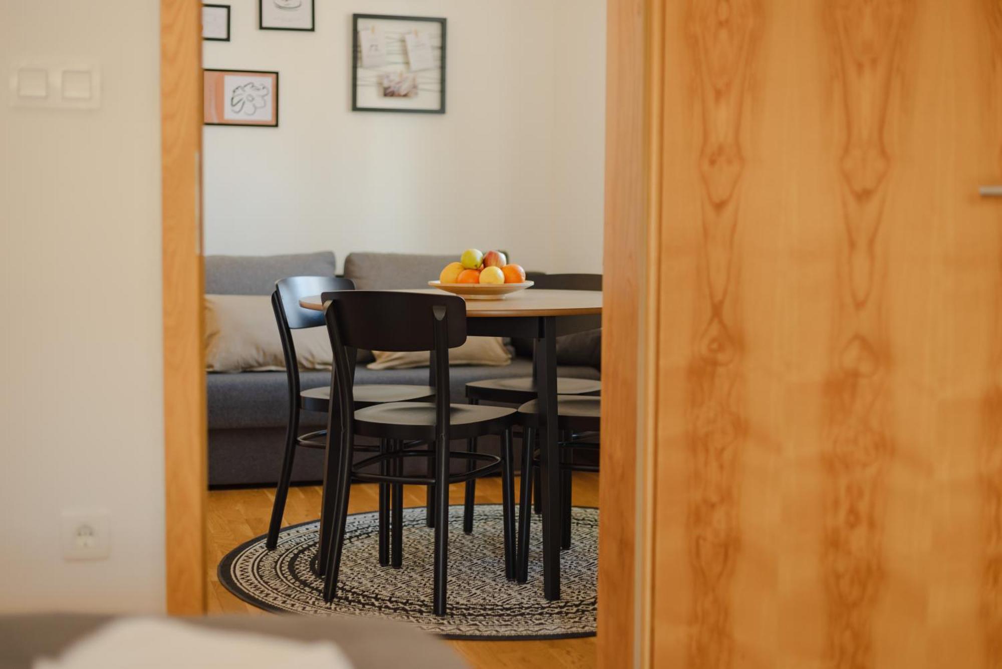 Vila Klara Apartments Ljubljana Buitenkant foto